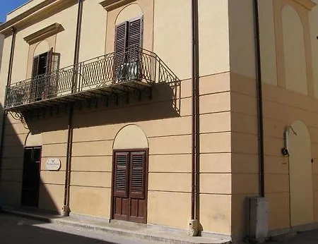 Cialoma 3*